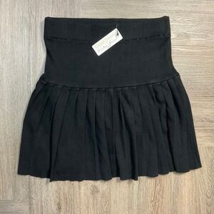 NWT Hunter & Brown Ribbed Knit Pleated Skirt Womens Medium Black Classy Classic
